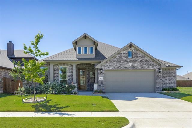 Foto principal - 817 Edinburgh Dr