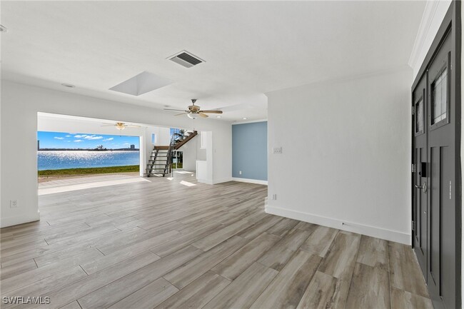 Foto del edificio - 107 E North Shore Ave
