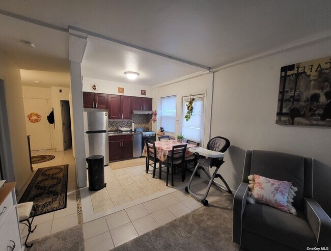 Foto del edificio - 40-19 196th St