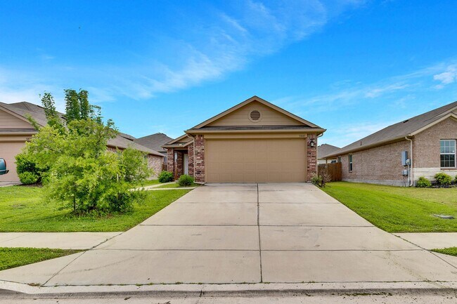 Building Photo - 5801 Montrelia Dr