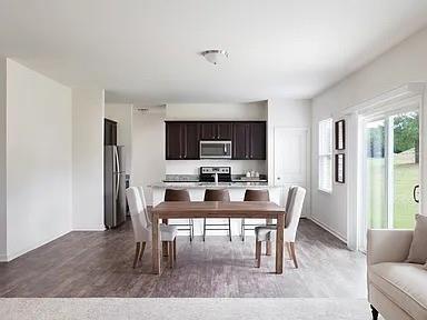 Building Photo - 166 Verona Dr NW