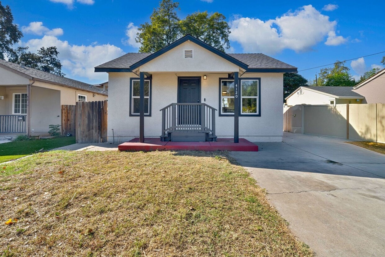 Primary Photo - Charming 2-Bedroom Home with Updated Kitch...