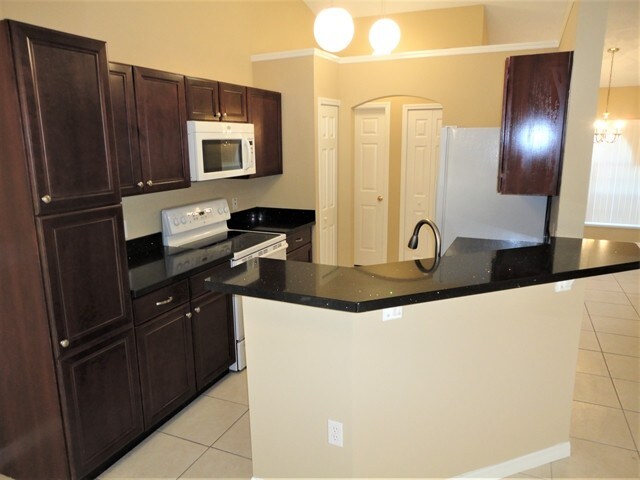 Foto del edificio - 3243 Scenic Woods Drive