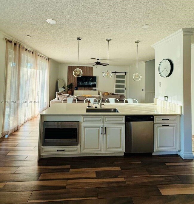 Foto del edificio - 4120 Staghorn Ln