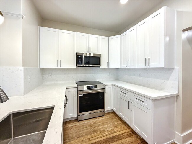 Building Photo - 412 W Roosevelt St