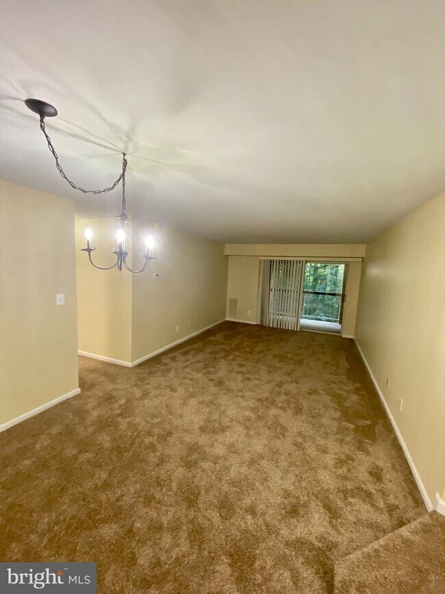 5825 Cove Landing Rd Unit 202, Burke, VA 22015 Condo for Rent in