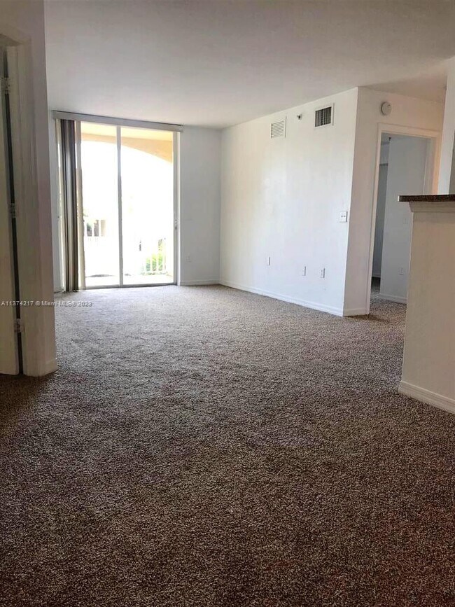 13820 NE 3rd Ct Unit 307, North Miami, FL 33161 Condo for Rent in