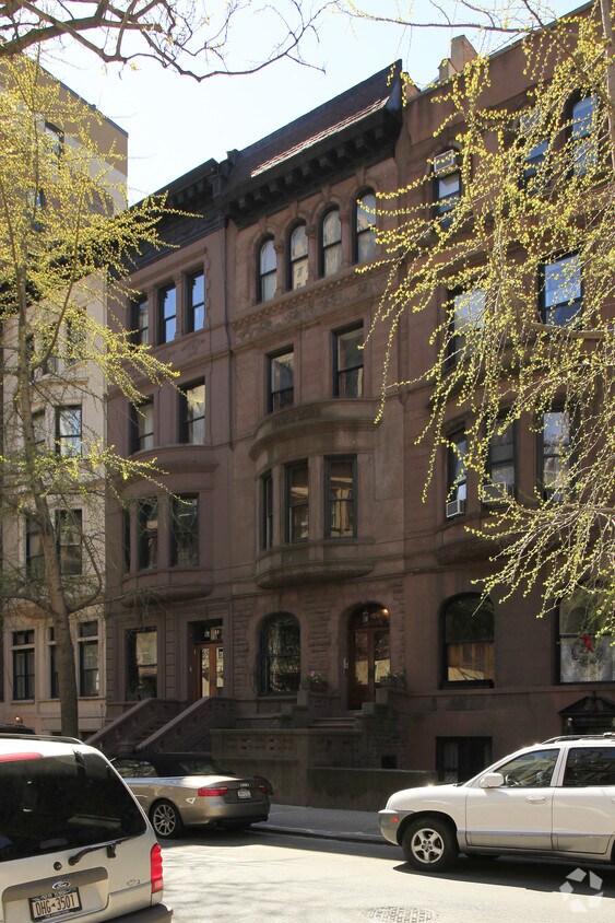 Foto del edificio - 24 W 70th St