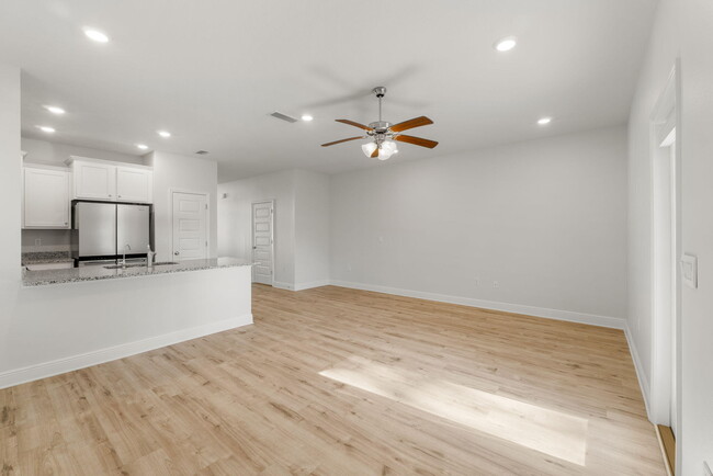 Building Photo - 54 Sandhill Pines Dr