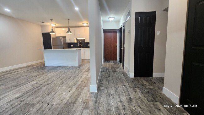 Building Photo - Anic Groves***Two Bedroom, Two Bath***Coming Soon!***Webster Groves**In Unit Washer & Dryer***Pat...