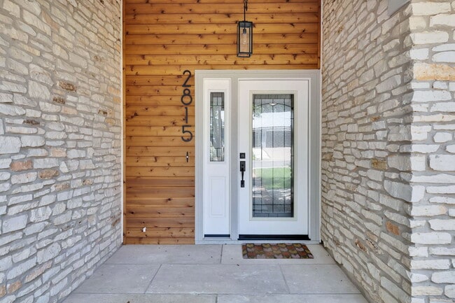 Foto del edificio - 2815 Inridge Dr