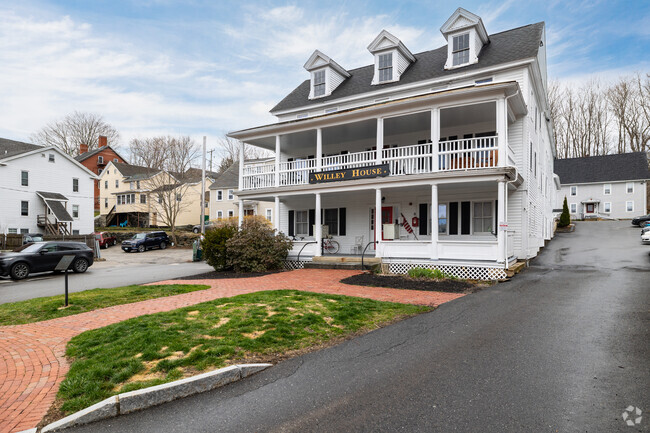 100 Main St Newmarket, NH - The Willey Apartments