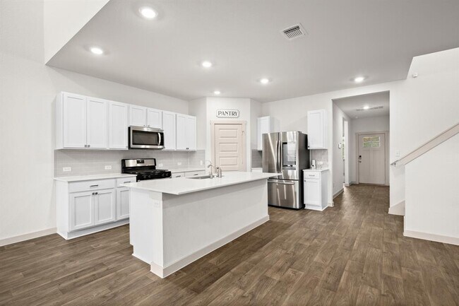 Foto del edificio - 235 Lavaca River Ln
