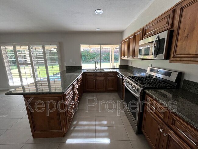 Foto del edificio - 73769 Haystack Rd