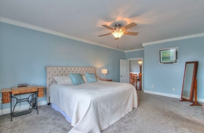 Foto del edificio - 1734 Dryden Dr