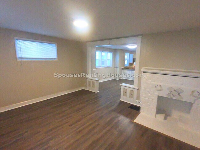 Foto del edificio - 3608 N Kenwood Ave