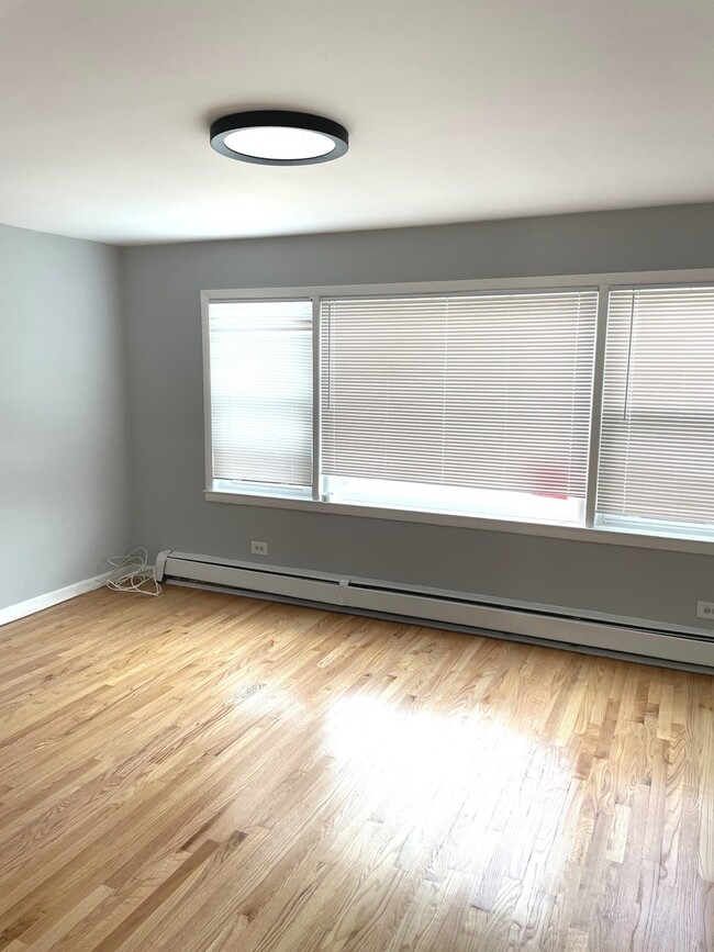 525 25th Ave Unit 1, Bellwood, IL 60104 Condo for Rent in Bellwood