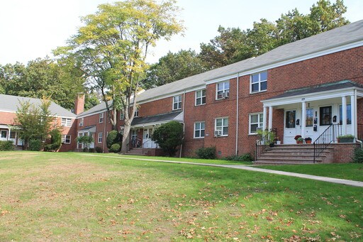 Primary Photo - 169 Fort Lee Rd