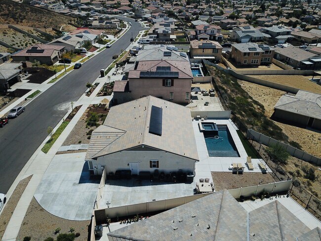 Foto del edificio - 24956 Ganymede Wy