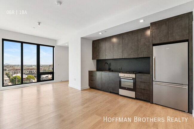 Building Photo - 10700 Tabor St