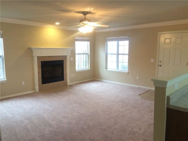 Foto del edificio - 311 E Southpointe Ave