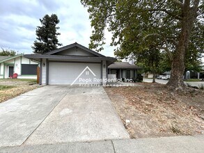 Building Photo - 7400 Martignetti Ct