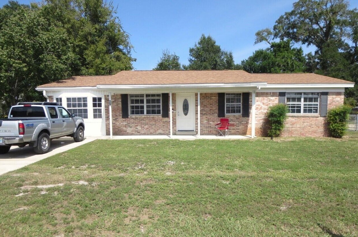 29 North St, Mary Esther, FL 32569 House Rental in Mary Esther, FL