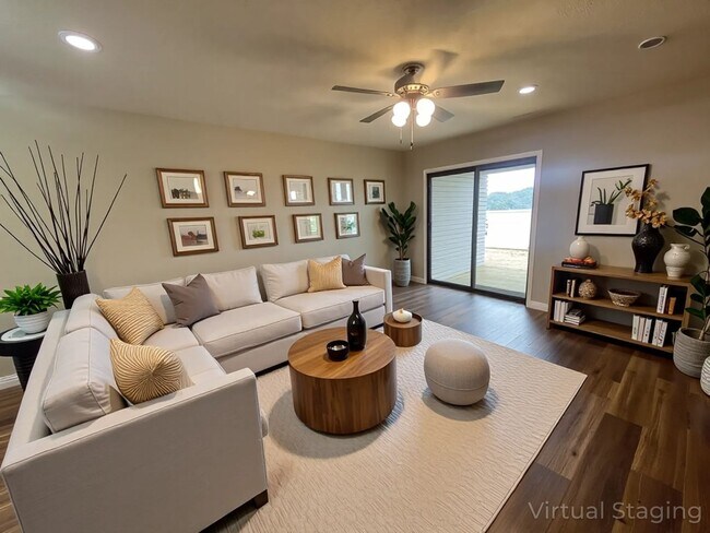 Foto del edificio - Never Occupied - Brand New 2 bedroom 2 bath Duplex in Kimberling City, MO - Ask us about Move In ...