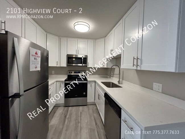 Building Photo - 2101 Highview Ct