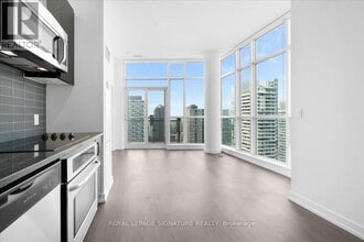 Building Photo - 98-3398 Lillian St
