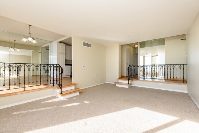 Building Photo - 3200 N Lake Shore Dr