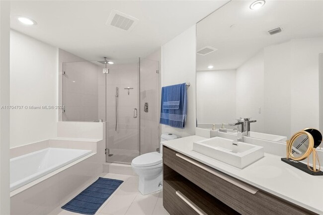 Building Photo - 92 SW 3rd St