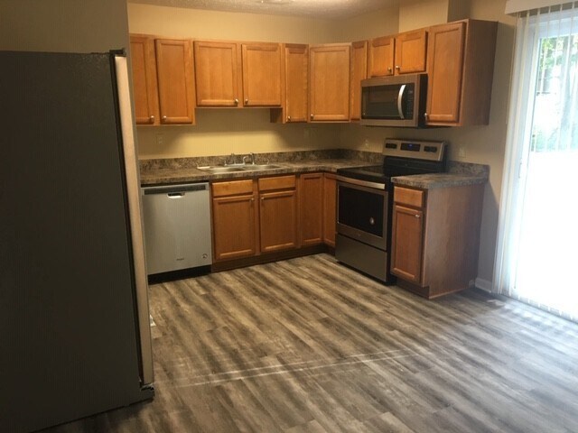 Foto del edificio - 112 Williamson Dr