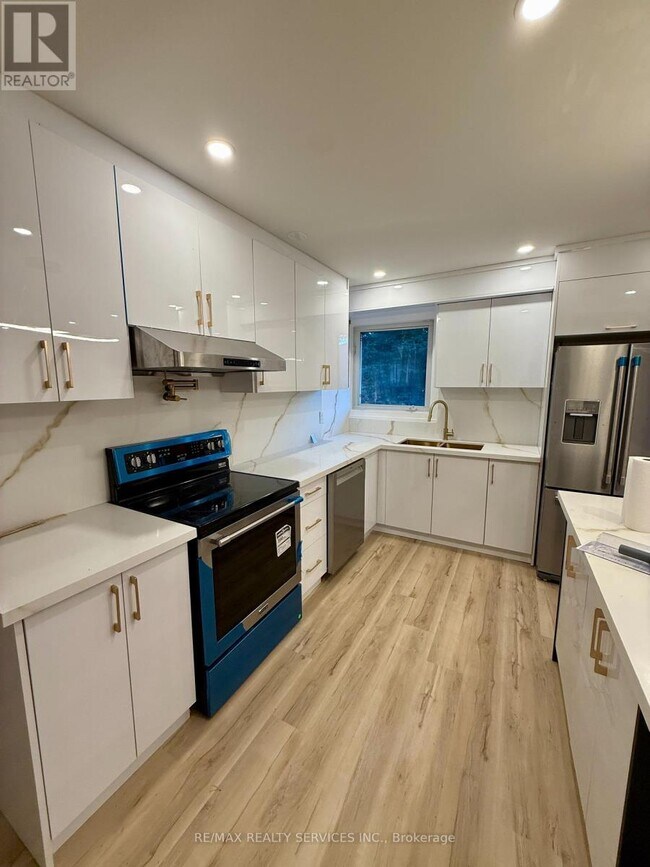 Building Photo - 598 Wildwood Dr