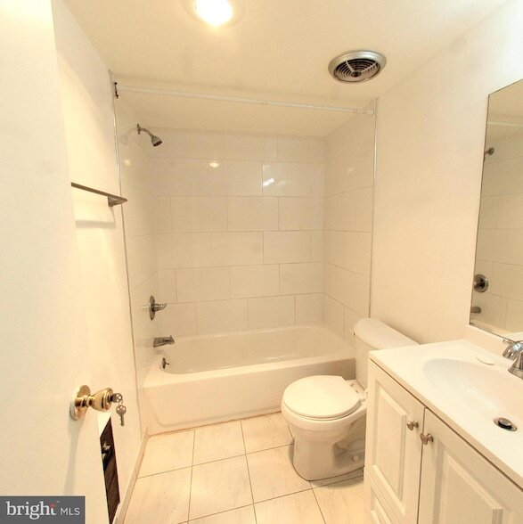 Building Photo - 1245 13th St NW