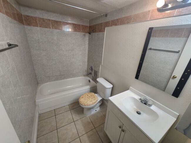 Foto del edificio - 6975 Dunsbach Way