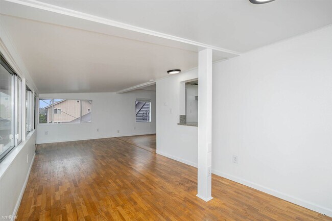 Building Photo - 1 br, 1 bath House - 412 35th Avenue South 1