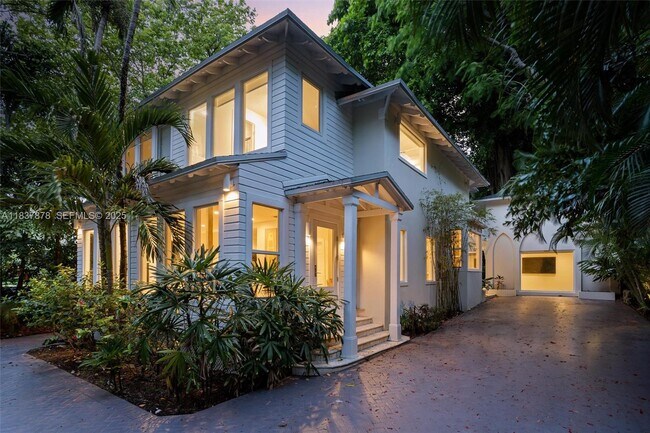 Foto del edificio - 4286 Douglas Rd