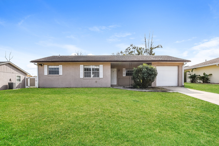 Primary Photo - 1025 Ireland Dr