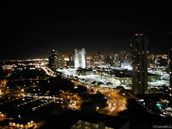 Primary Photo - 1700 Ala Moana Blvd