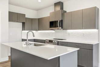Building Photo - 4609 Rd 114
