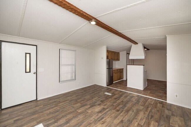 Foto del edificio - Quiet Setting with Convenience