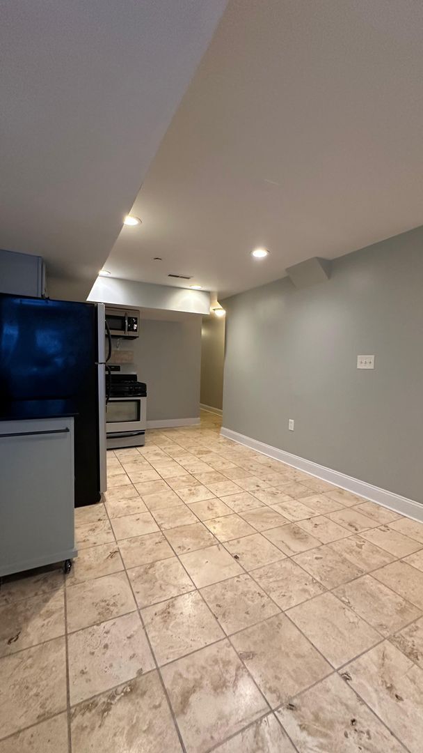 Foto del edificio - 1402 Willington St