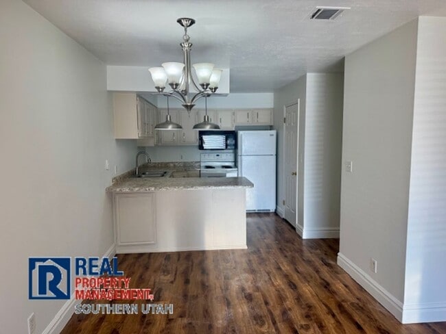 Building Photo - Condo in Downtown St George