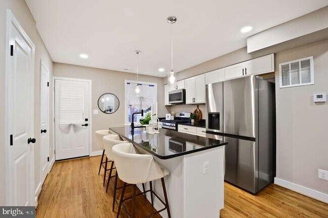 Foto del edificio - 1632 Ridge Pl SE