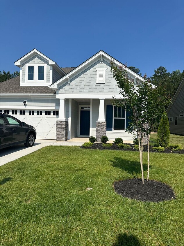Foto principal - $3,200 / 2 br / 2 ba / 1,650 sqft