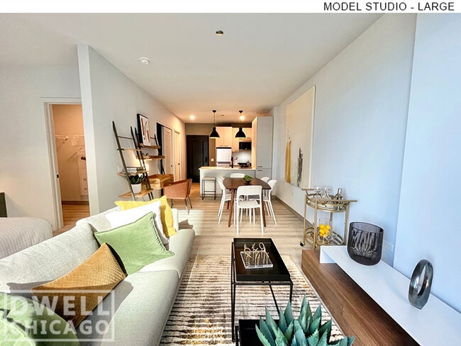 Foto del edificio - 2145 N Elston Ave