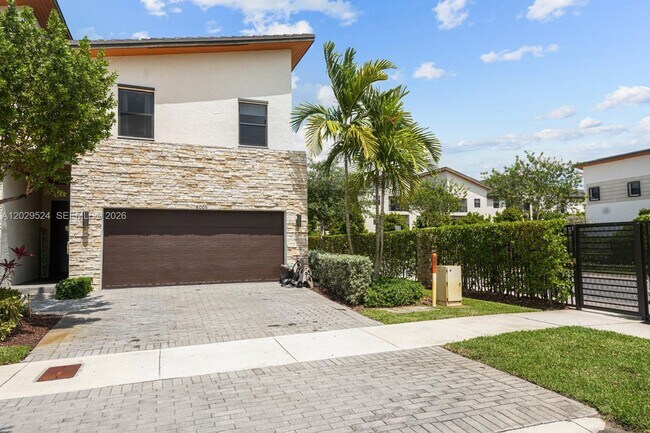 Foto del edificio - 8005 NW 104th Ct