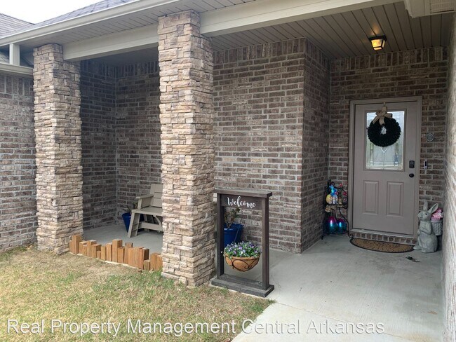 Building Photo - 3 br, 2 bath House - 21 N Stonehenge Dr.