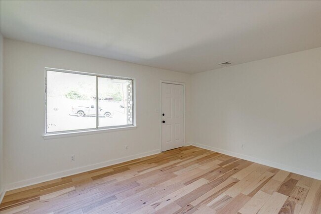 Building Photo - 306 Talley Terrace